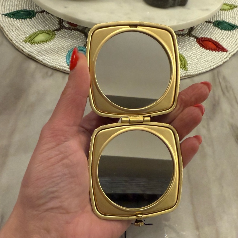 Jay Strongwater Skull Compact Mirror - Picture 6 of 7